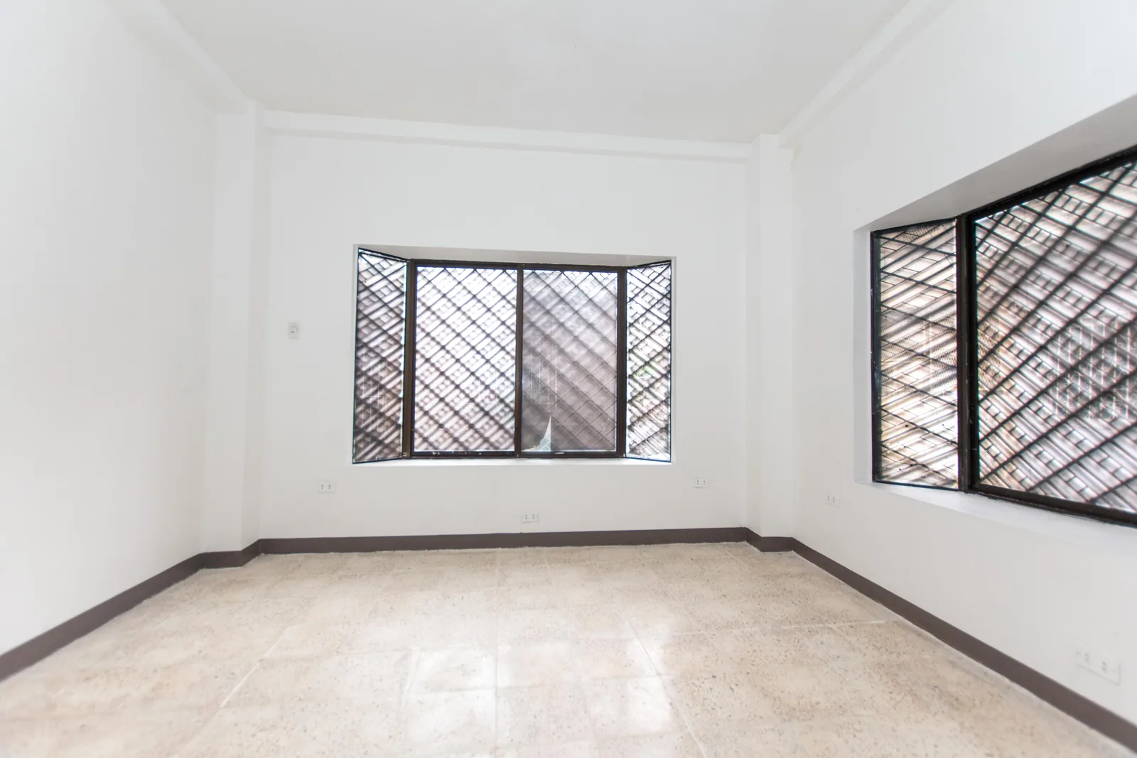 Casa rentera en venta ubicada en sauces 9, norte de Guayaquil