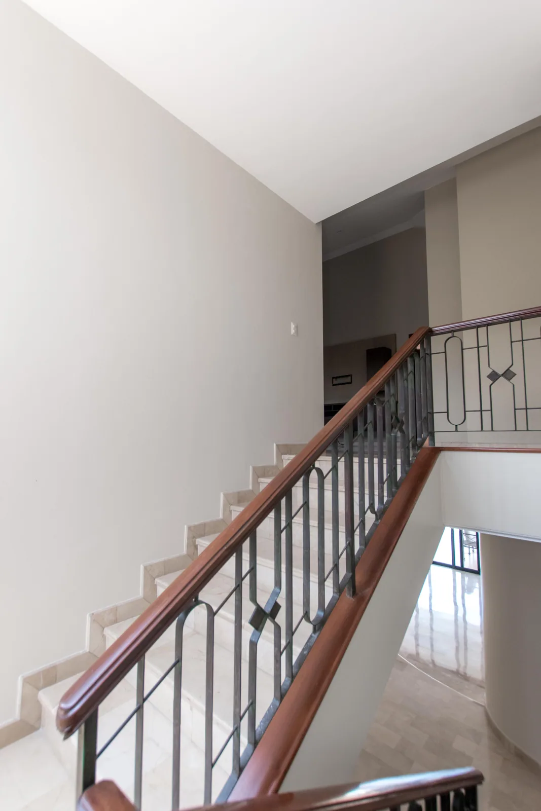 Casa en venta remodelada en la Urb. Villanueva, Km 1, Vía Samborondón – Foto 5