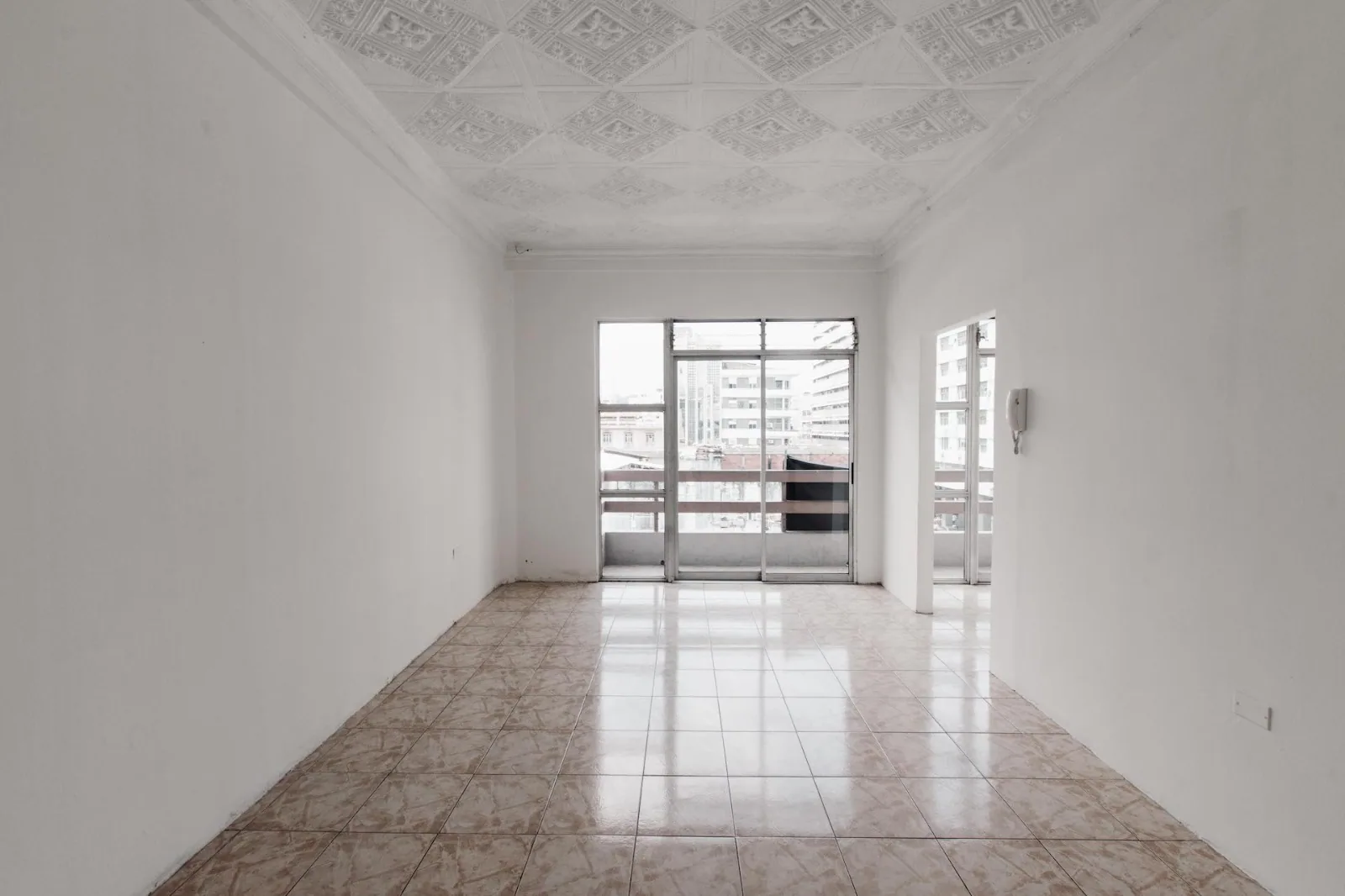 Departamento en alquiler planta alta con una excelente vista del centro de Guayaquil – Foto 1