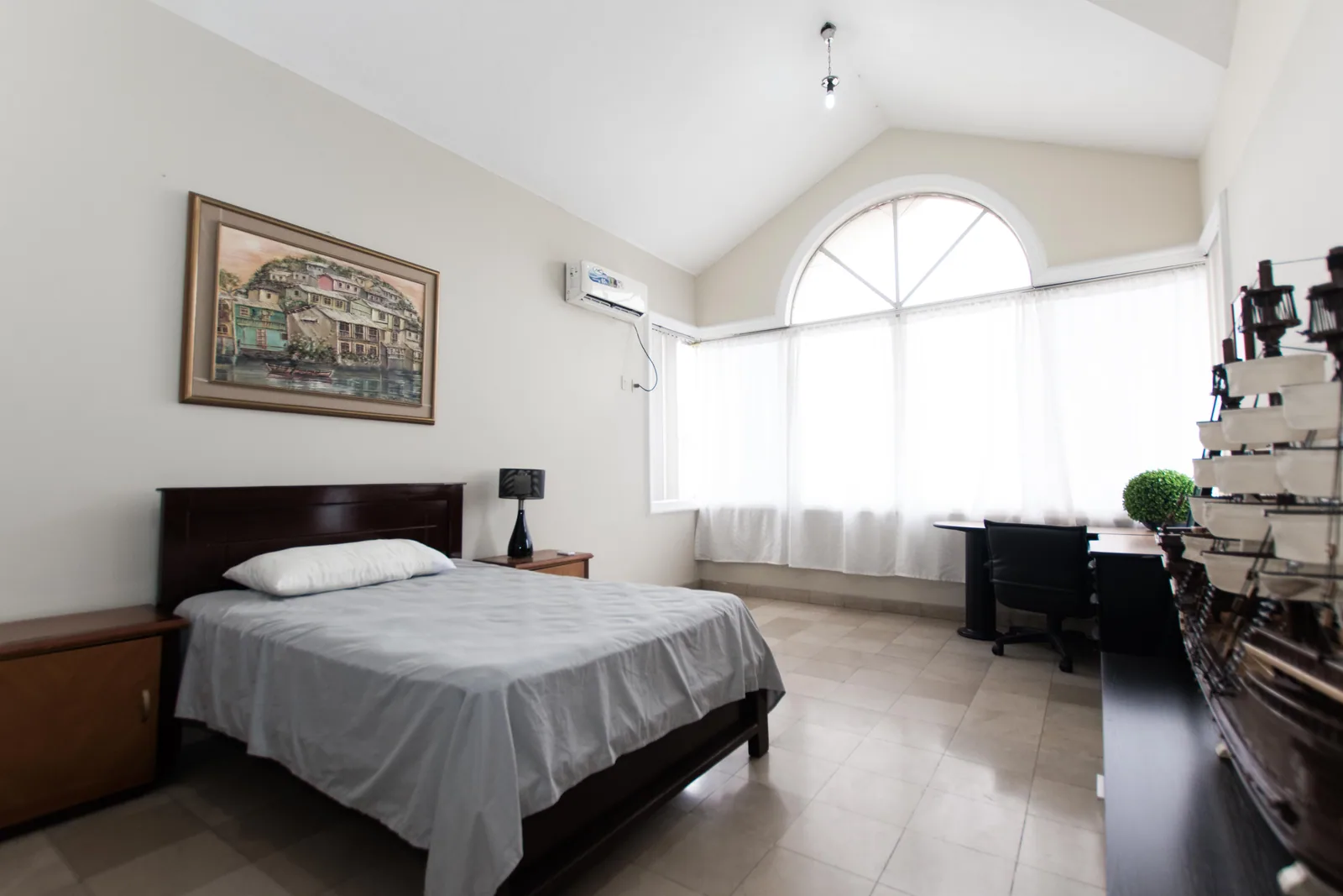 Departamento en alquiler amoblado/sin amoblar en Urb. Rio Guayas Club, norte de Guayaquil – Foto 1