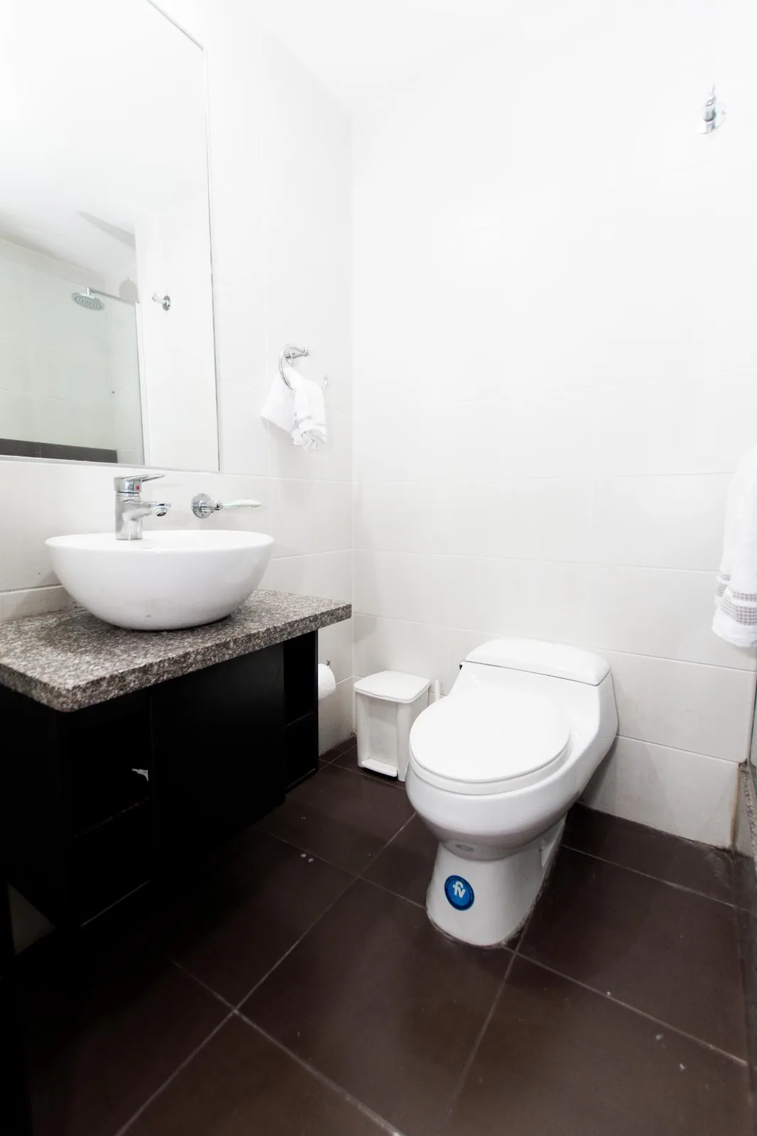 Departamento amoblado en alquiler en Torre del Sol, norte de Guayaquil – Foto 1