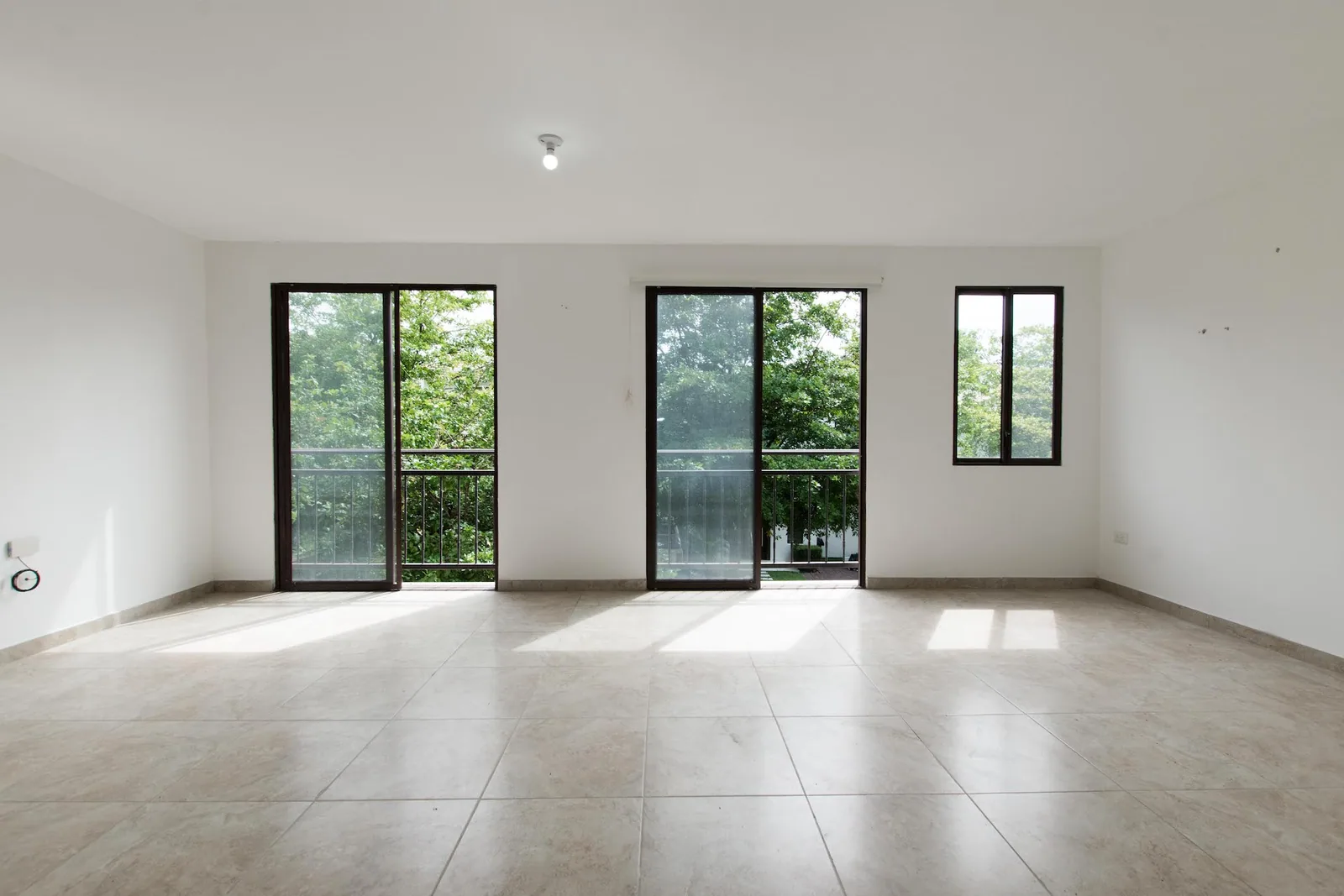 Departamento en alquiler ubicado en Villas del Bosque, vía a la Costa – Foto 4