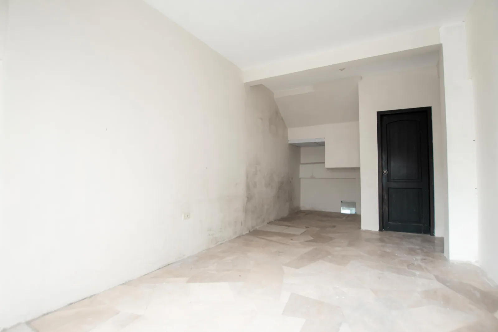 Local comercial 2 en alquiler ubicado en Urdenor 2, norte de Guayaquil – Foto 2