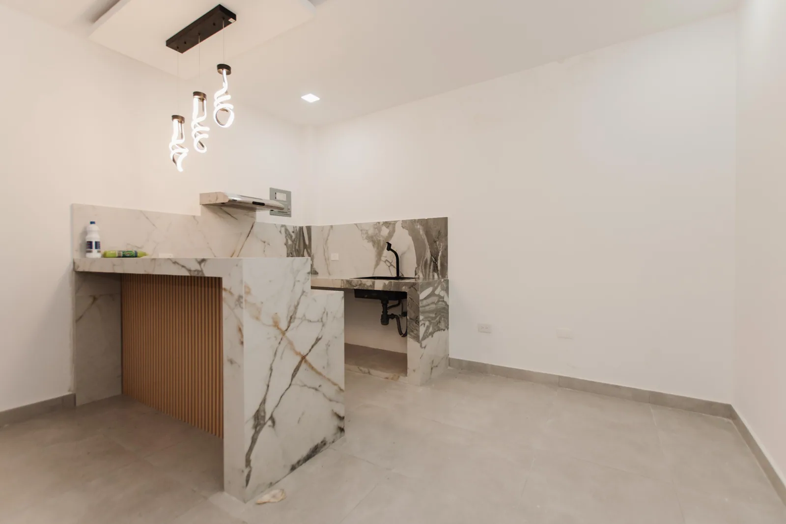 Suite en alquiler por estrenar atrás de Mall del Rio, norte de Guayaquil – Foto 4