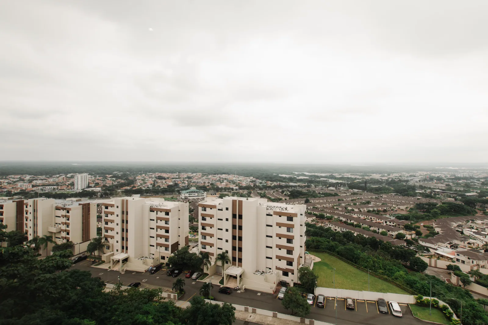 Departamento amoblado en alquiler ubicado en Bosques de la Costa, vía a la Costa – Foto 2