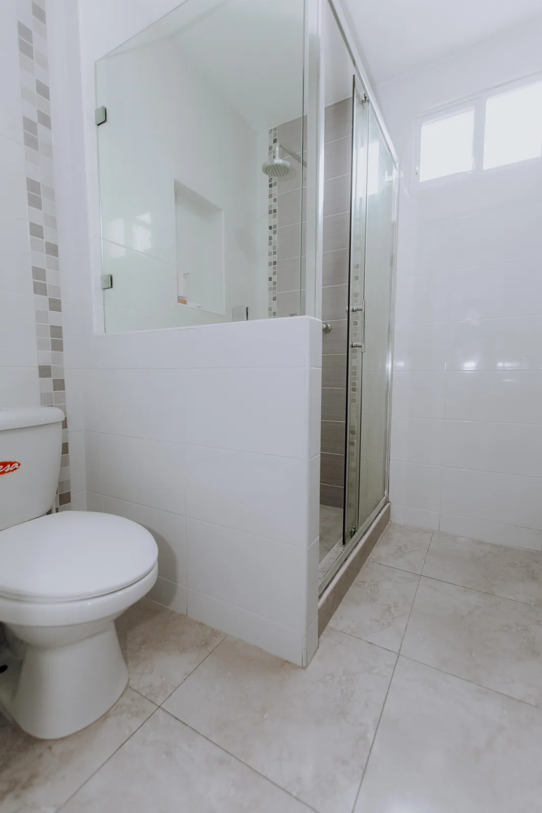 Casa en venta, Casa Laguna, etapa Paradisa, AURORA, Av. Febres Cordero – Foto 1