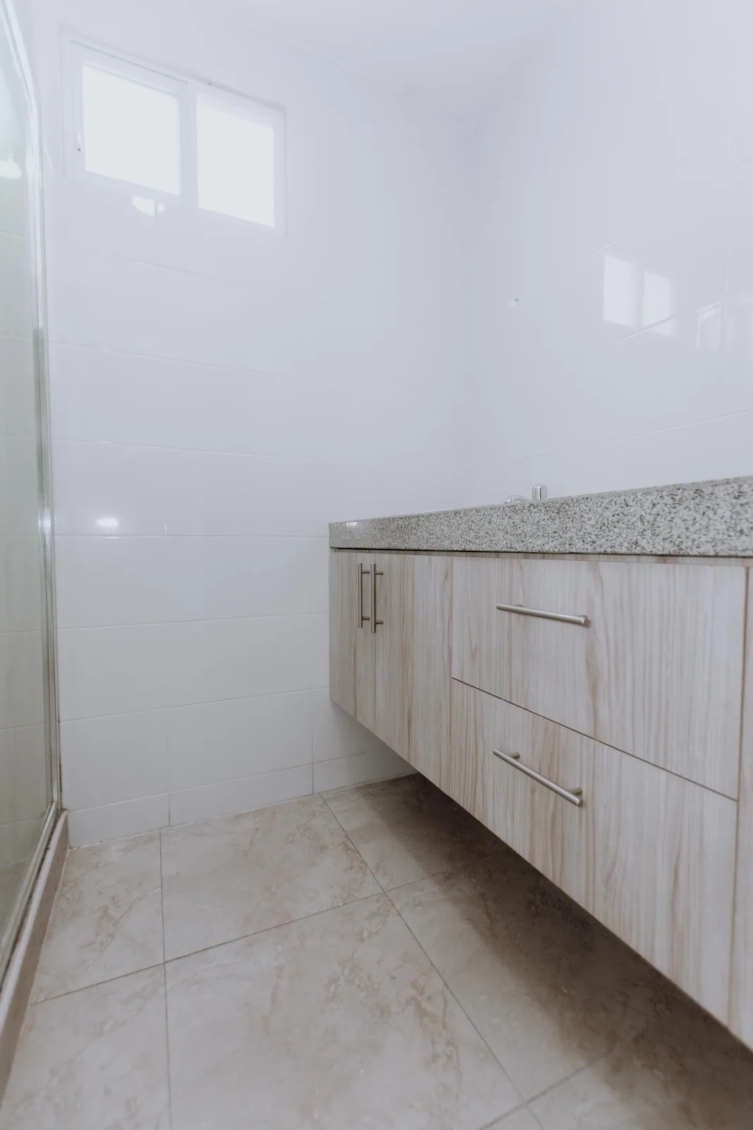 Casa en venta, Casa Laguna, etapa Paradisa, AURORA, Av. Febres Cordero – Foto 2