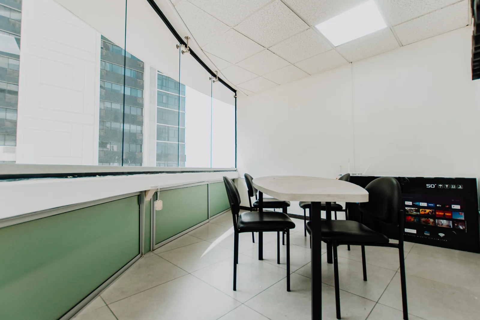Oficina en venta en The Point, Puerto Santa Ana – Foto 1