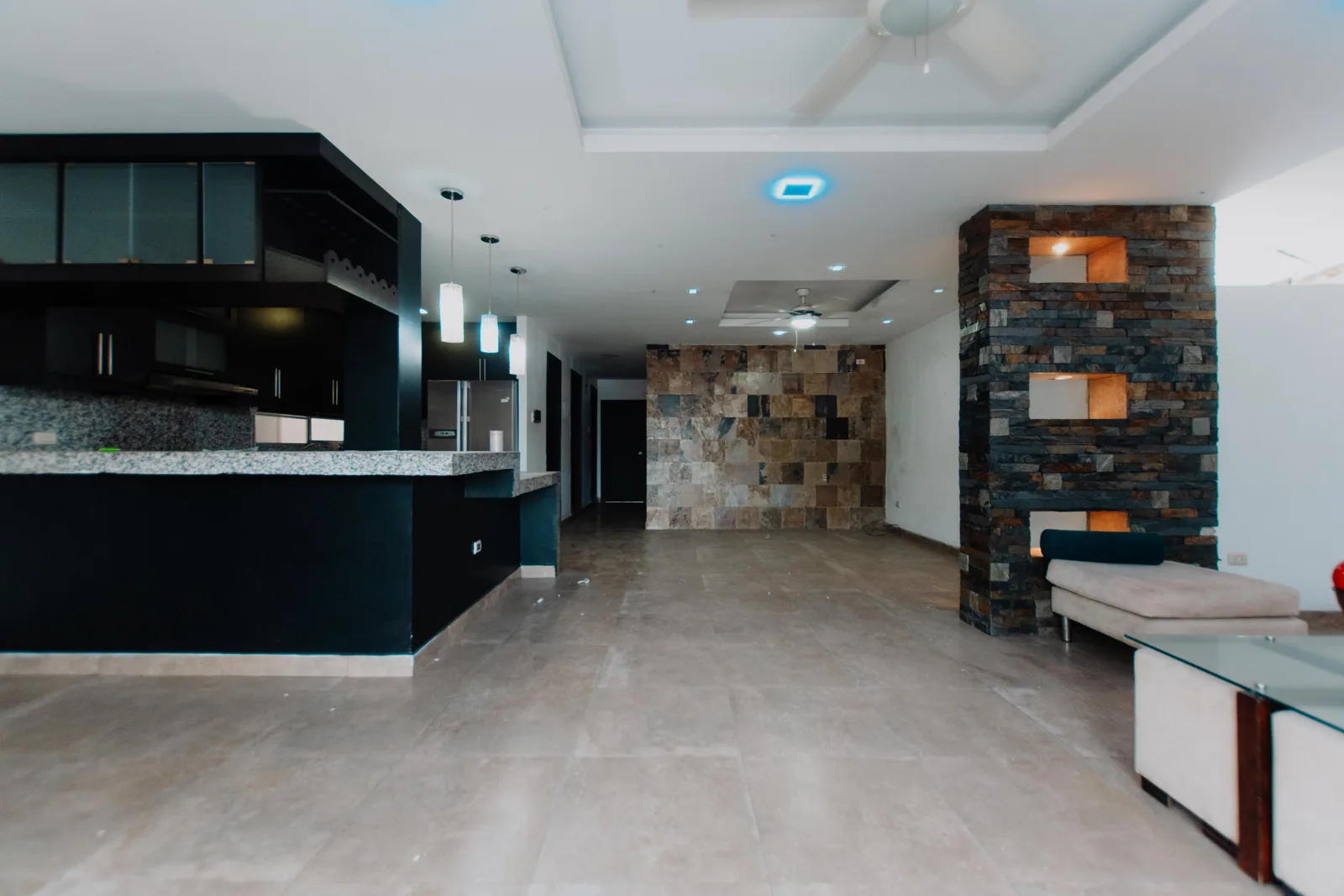 Venta de departamento en zona de Los Ceibos, Guayaquil – Foto 2