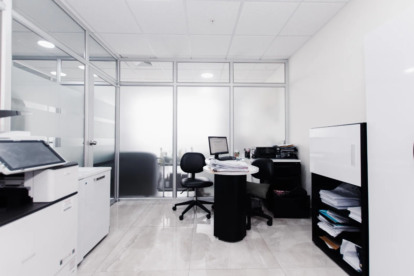 Oficina en venta, Sky Building, junto al aeropuerto – Foto 3