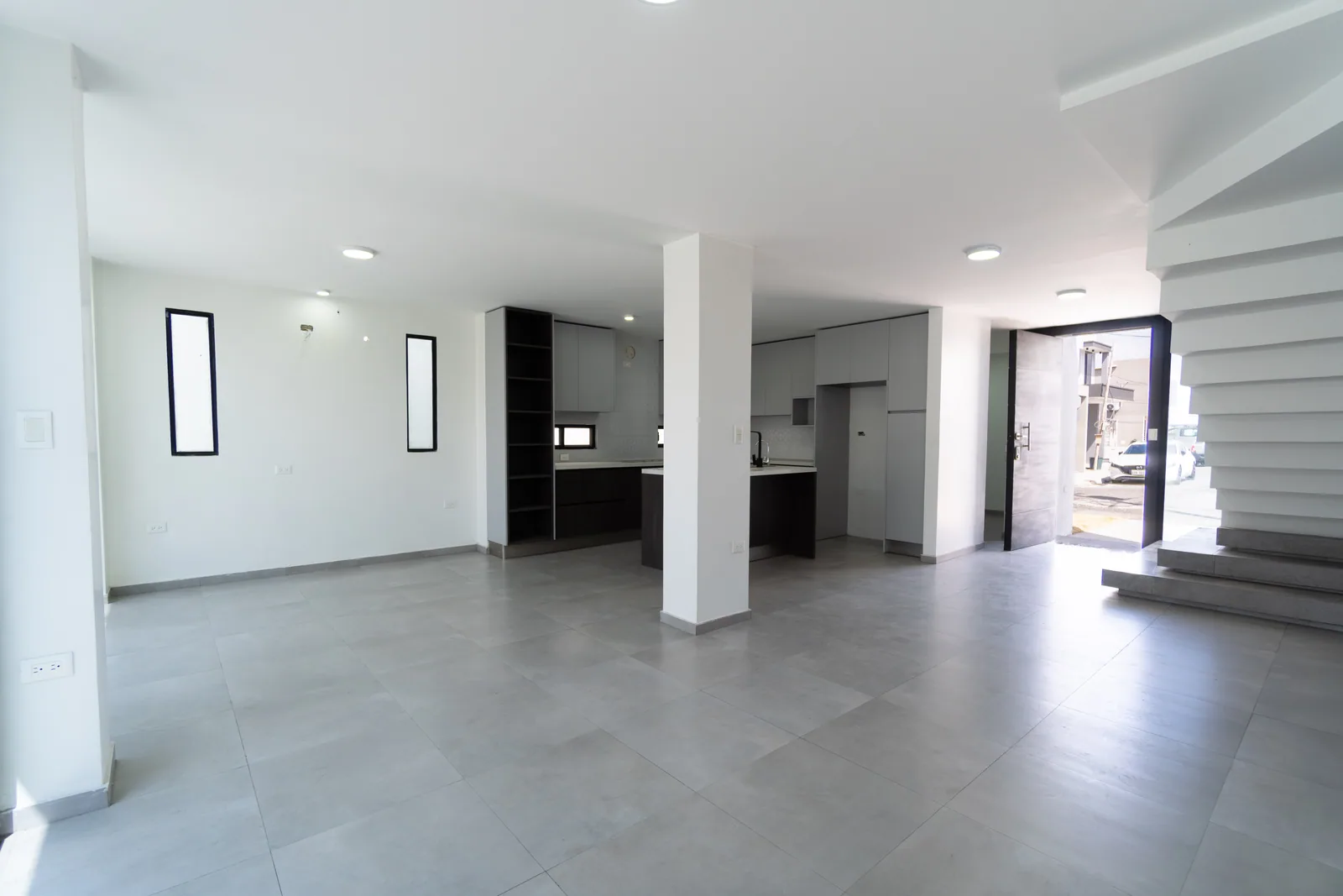 Casa de estreno en venta en Urbanización San Antonio, vía Samborondón – Foto 2