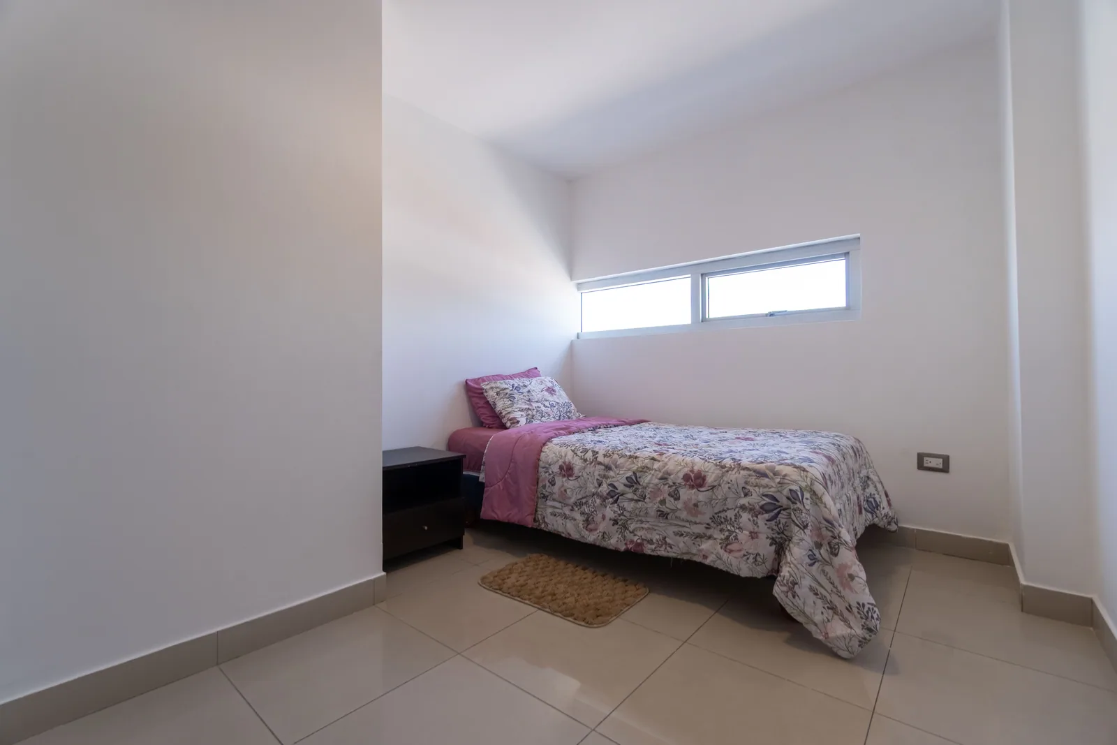Suite amplia amoblada en alquiler en City Suites, norte de  Guayaquil – Foto 5
