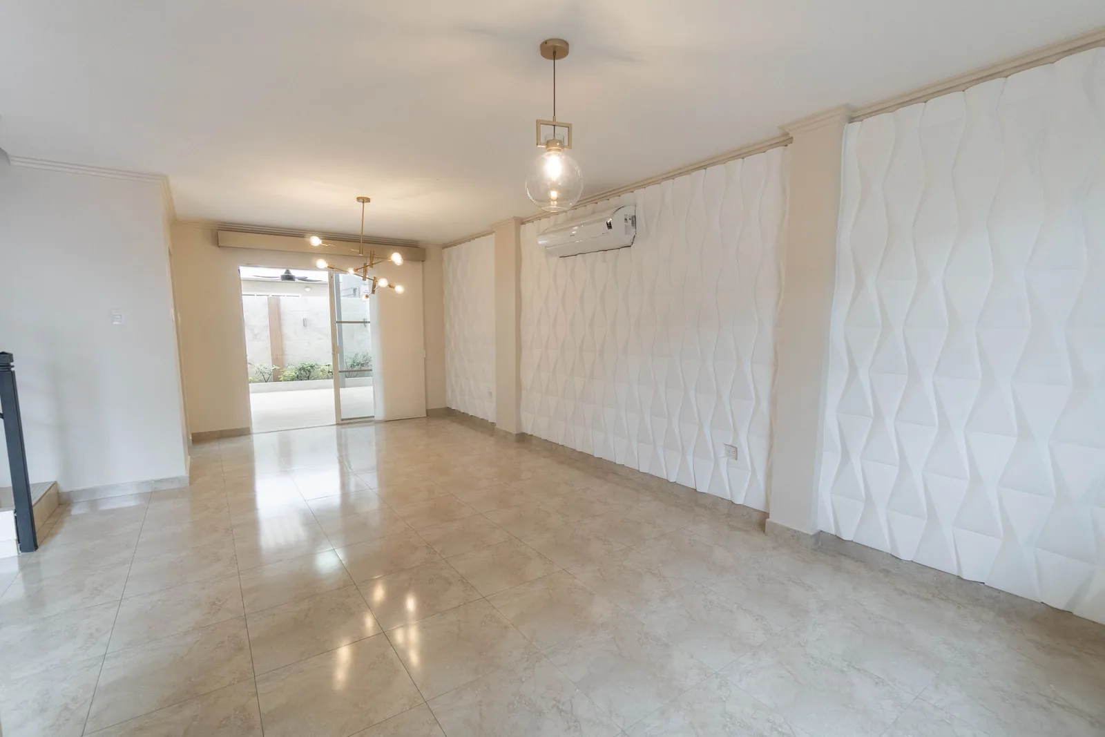 Casa en venta, Casa Laguna, etapa Paradisa, AURORA, Av. Febres Cordero – Foto 3
