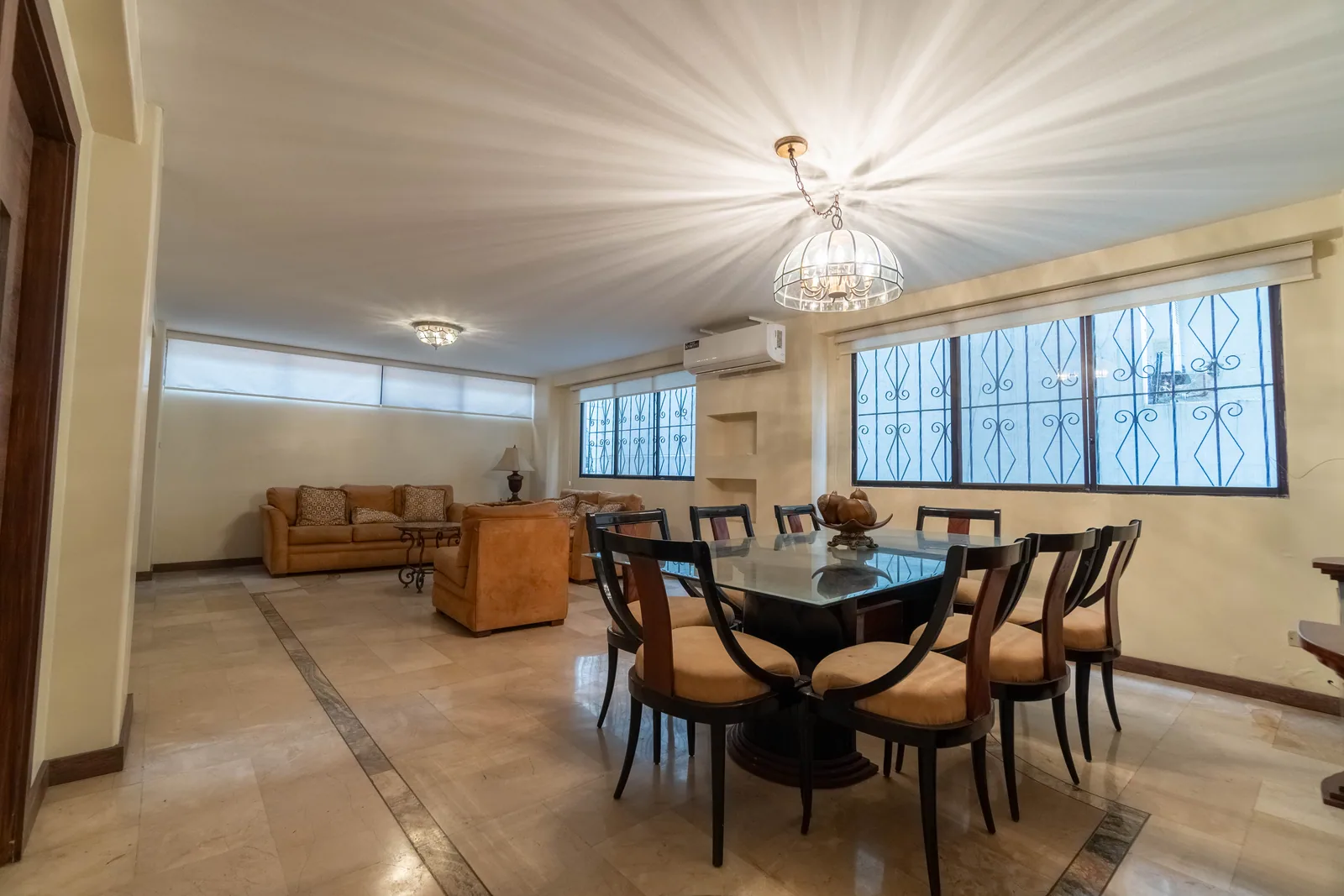 Departamento en venta de 4 habitaciones, Edificio Silco, Ceibos – Foto 2