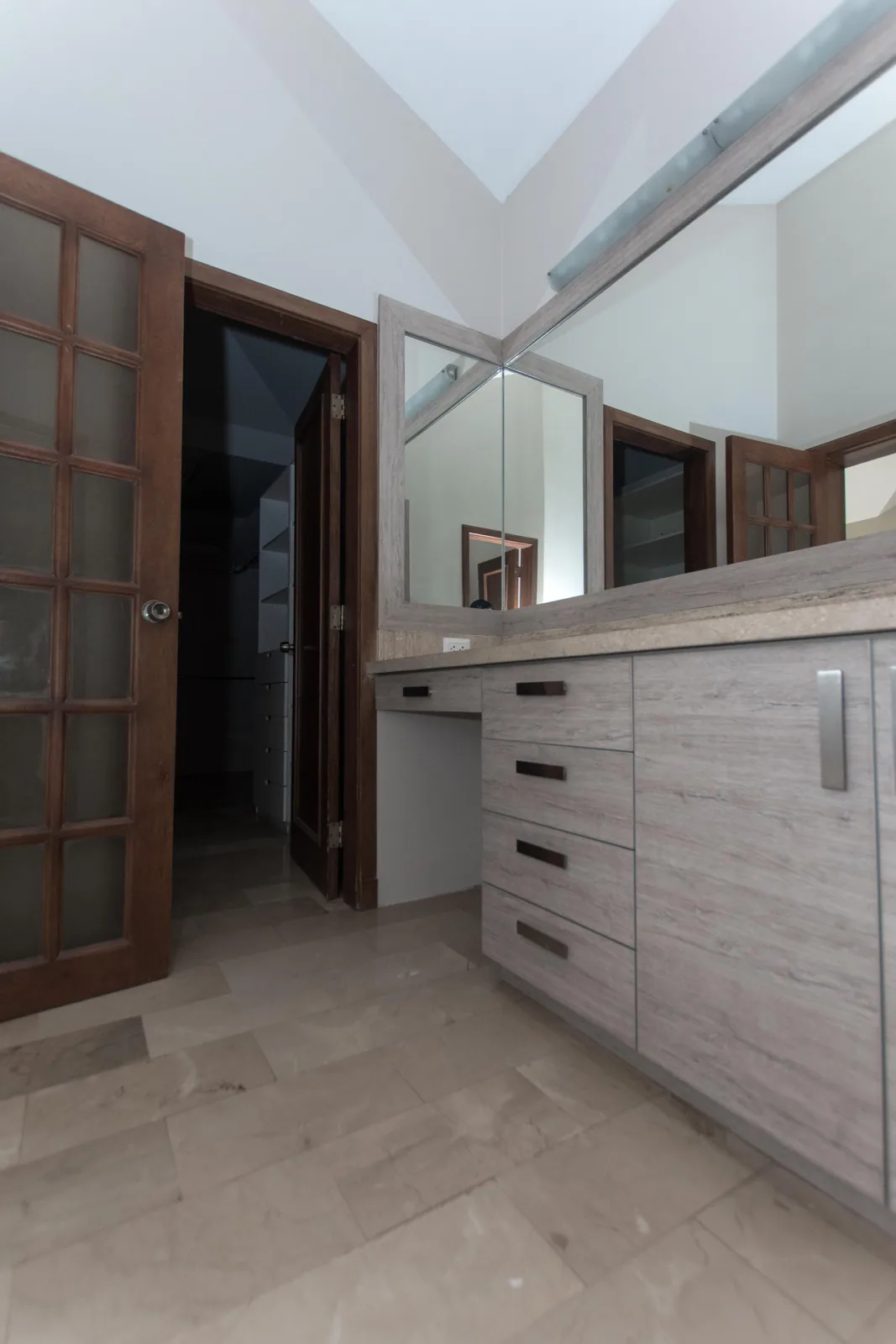 Casa en alquiler remodelada en la Urb. Villanueva, Km 1, Vía Samborondón – Foto 3
