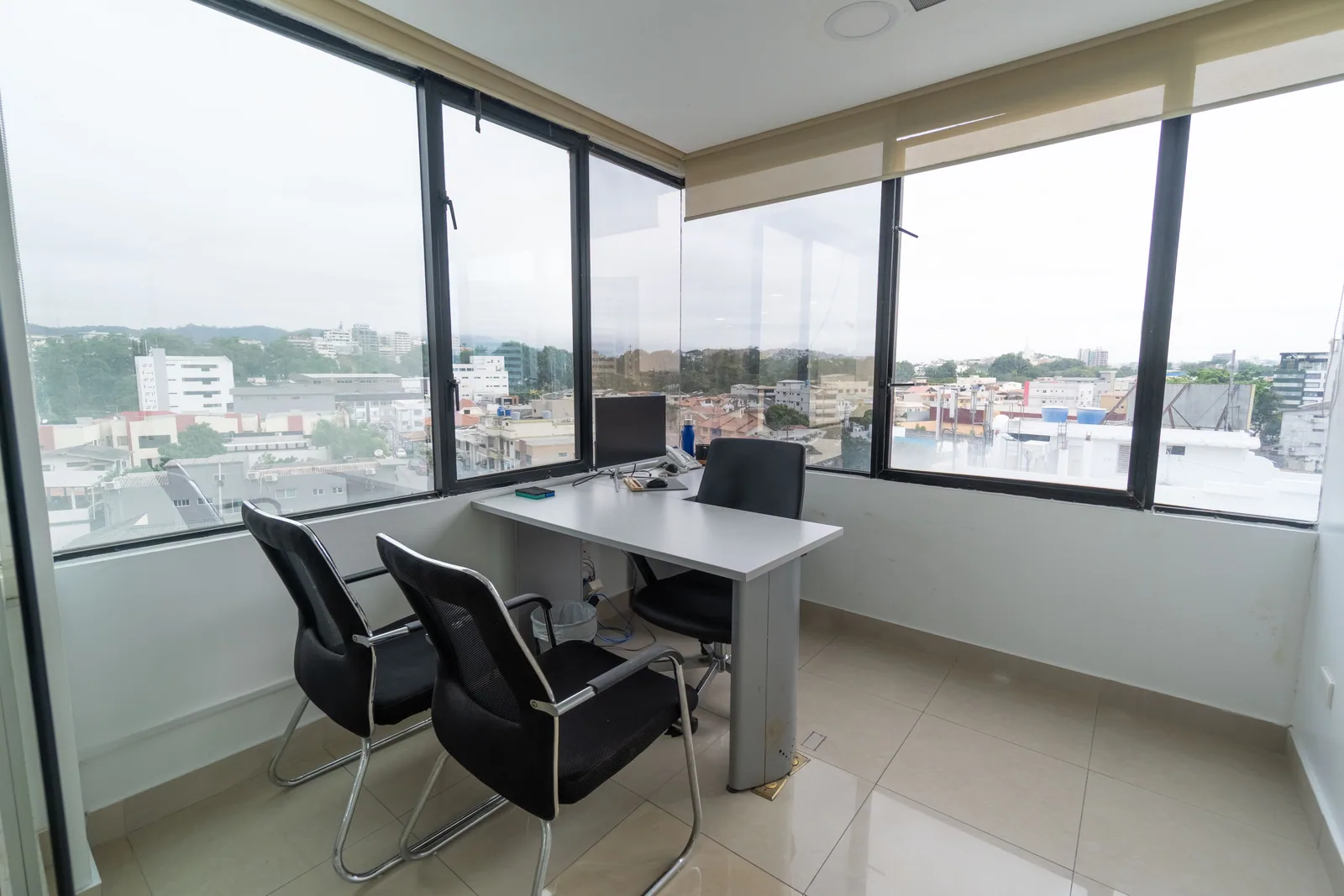 Oficinas en ventas en Edificio Torre Atlas. Norte de Guayaquil – Foto 3