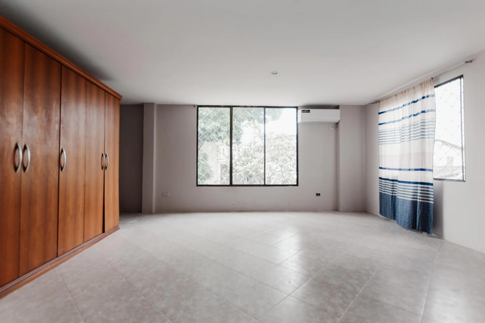 Casa uso comercial en alquiler, Urdesa Central – Foto 5