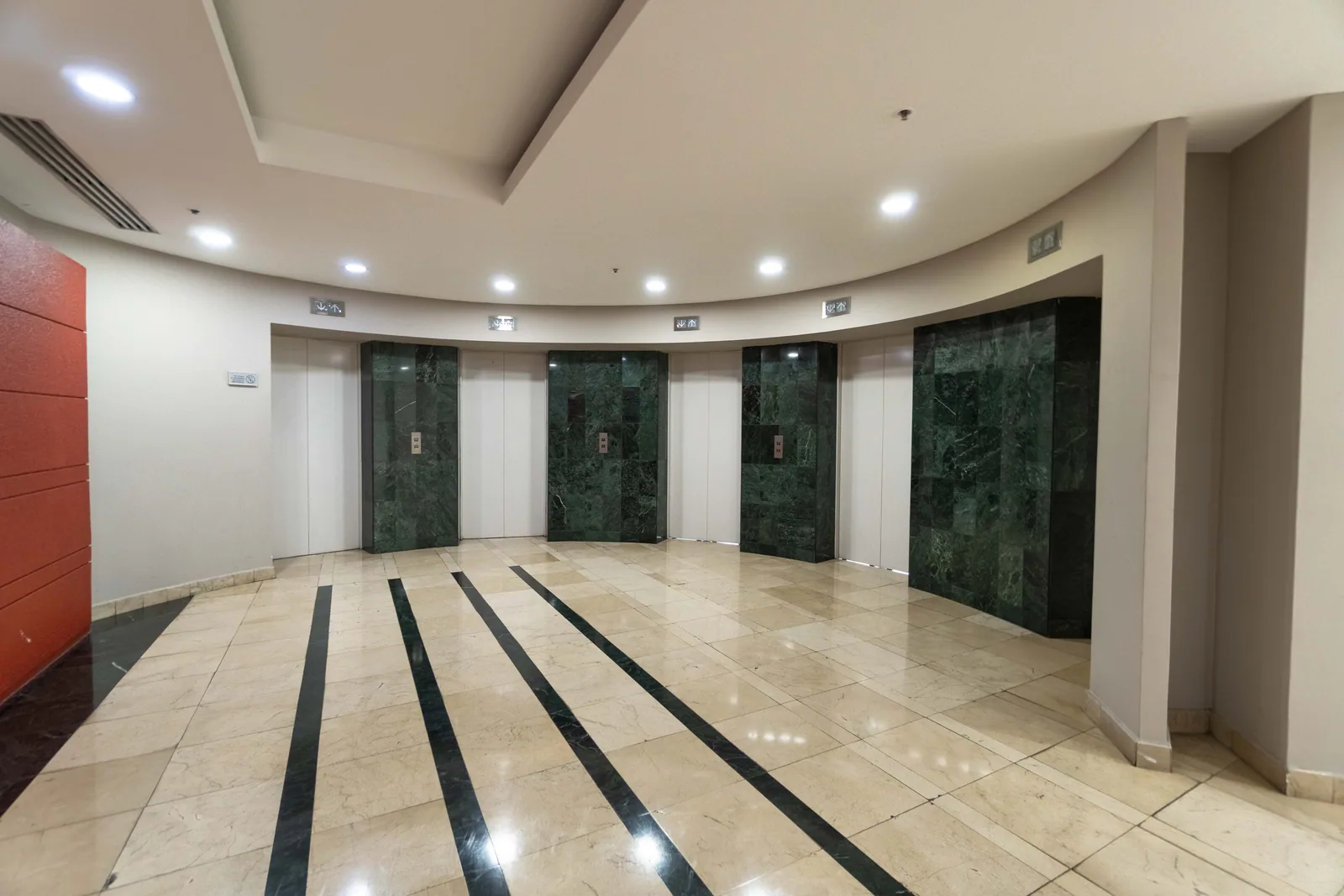 Oficina en alquiler World Trade Center, Kennedy, Guayaquil – Foto 2