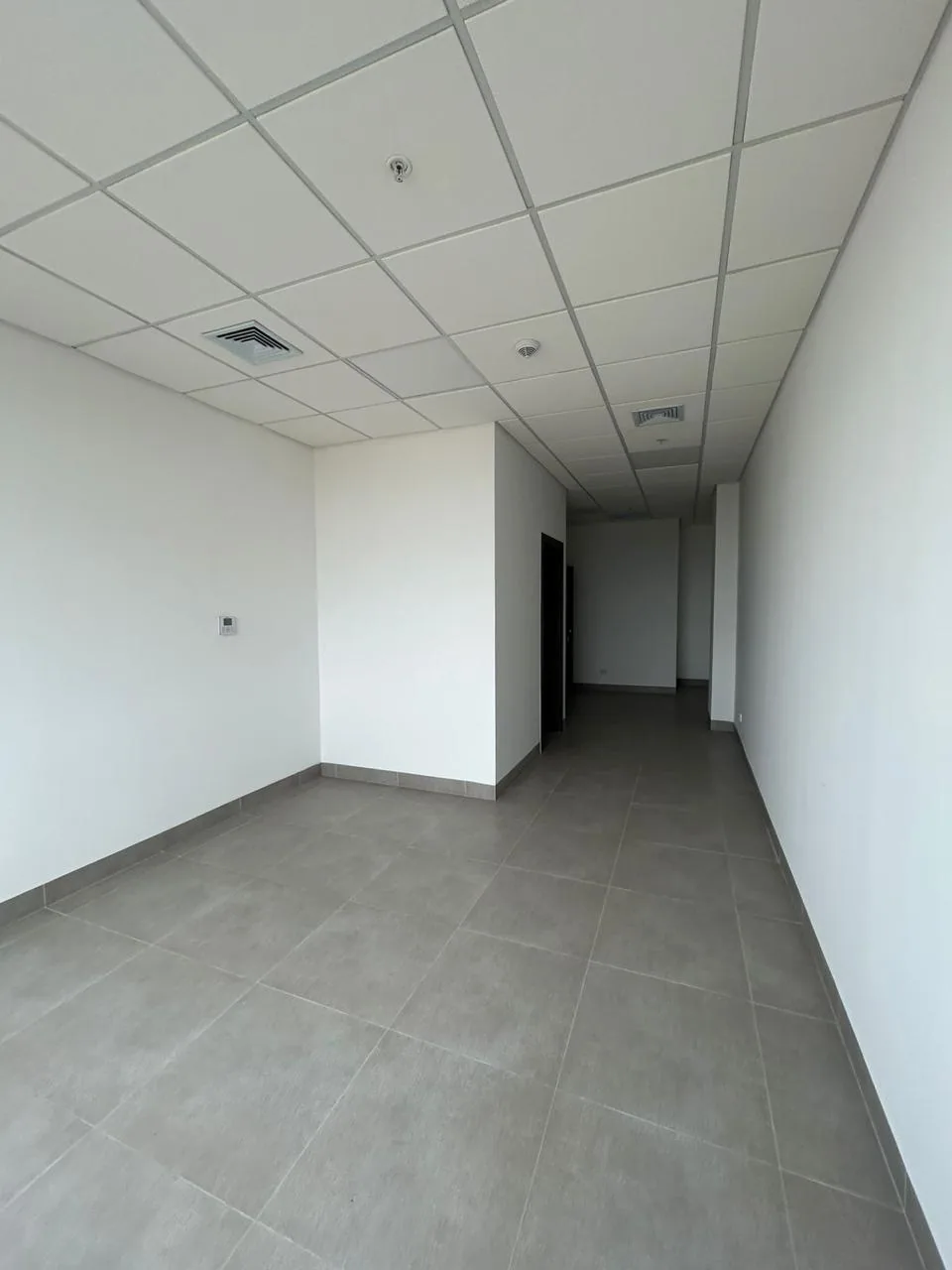 Consultorio en alquiler en Hospital Semedic, Av. Leon Febres Cordero – Foto 3