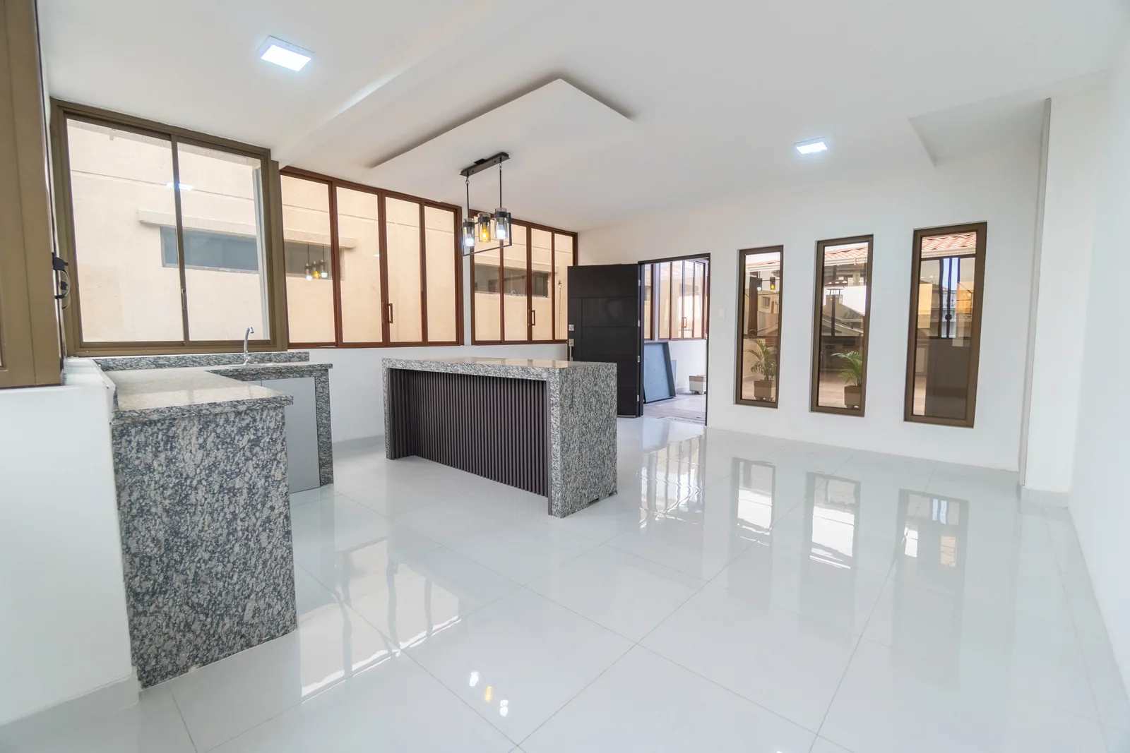 Casa en venta en Ubranización Goleta Alcance, Guayaquil – Foto 3
