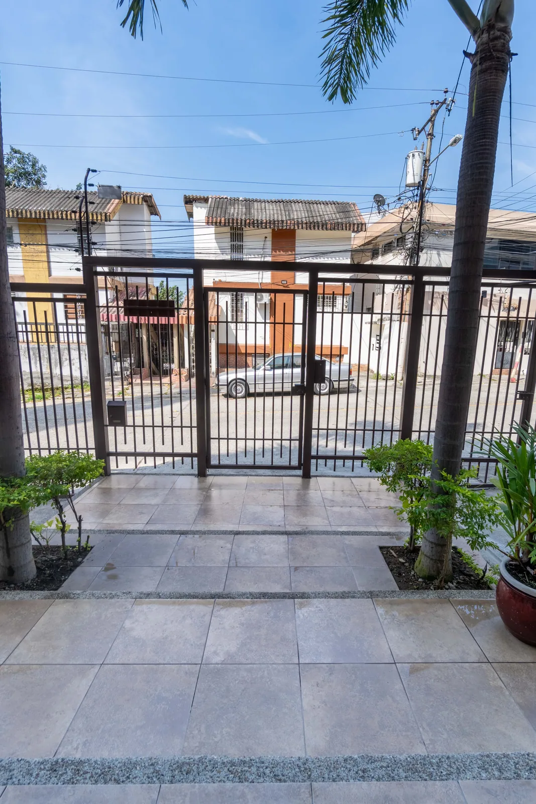 Departamento en alquiler de 2 habitaciones en Lomas de Urdesa, Guayaquil – Foto 4