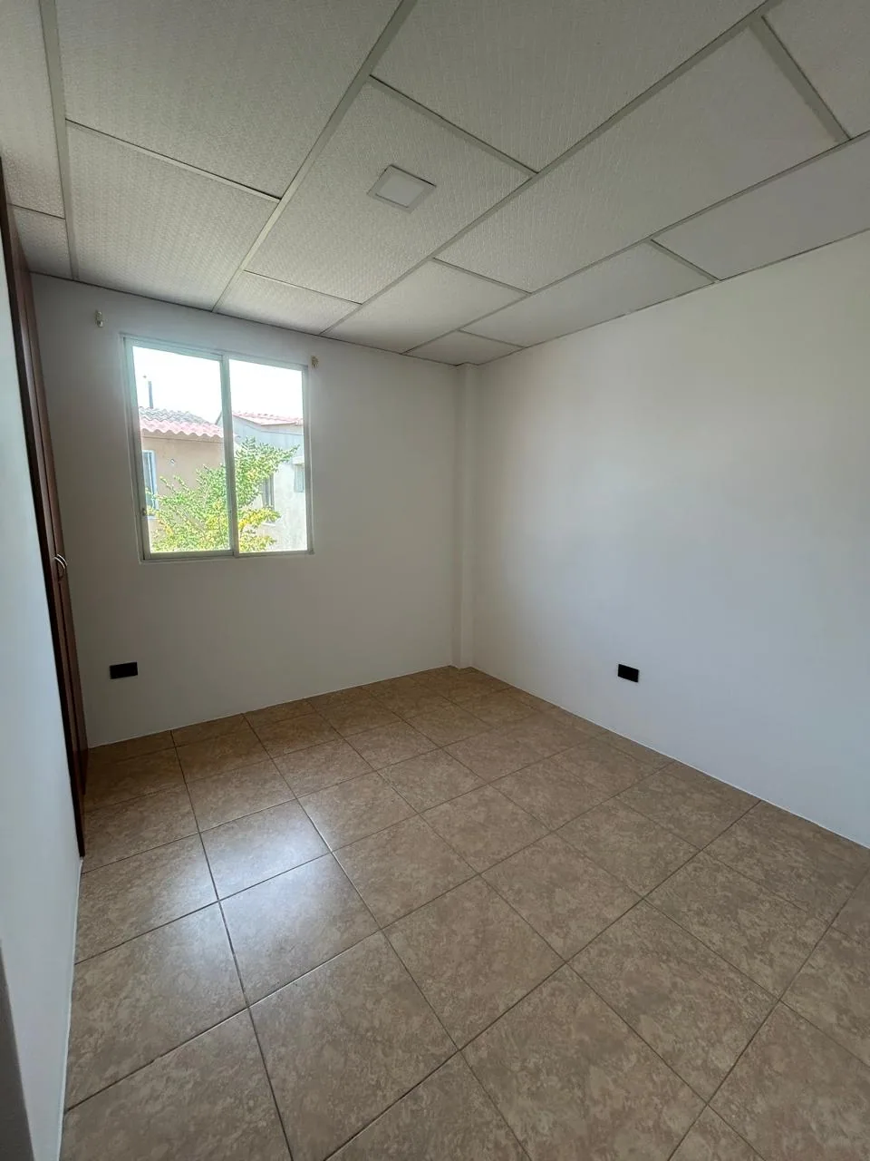Casa en alquiler en urbanización Metropolis, Etapa C, Guayaquil – Foto 5