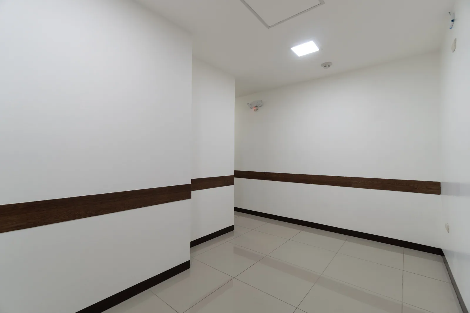 Oficina o consultorio en alquiler ubicado en Edificio CIVE, Villa Club, La Aurora – Foto 3