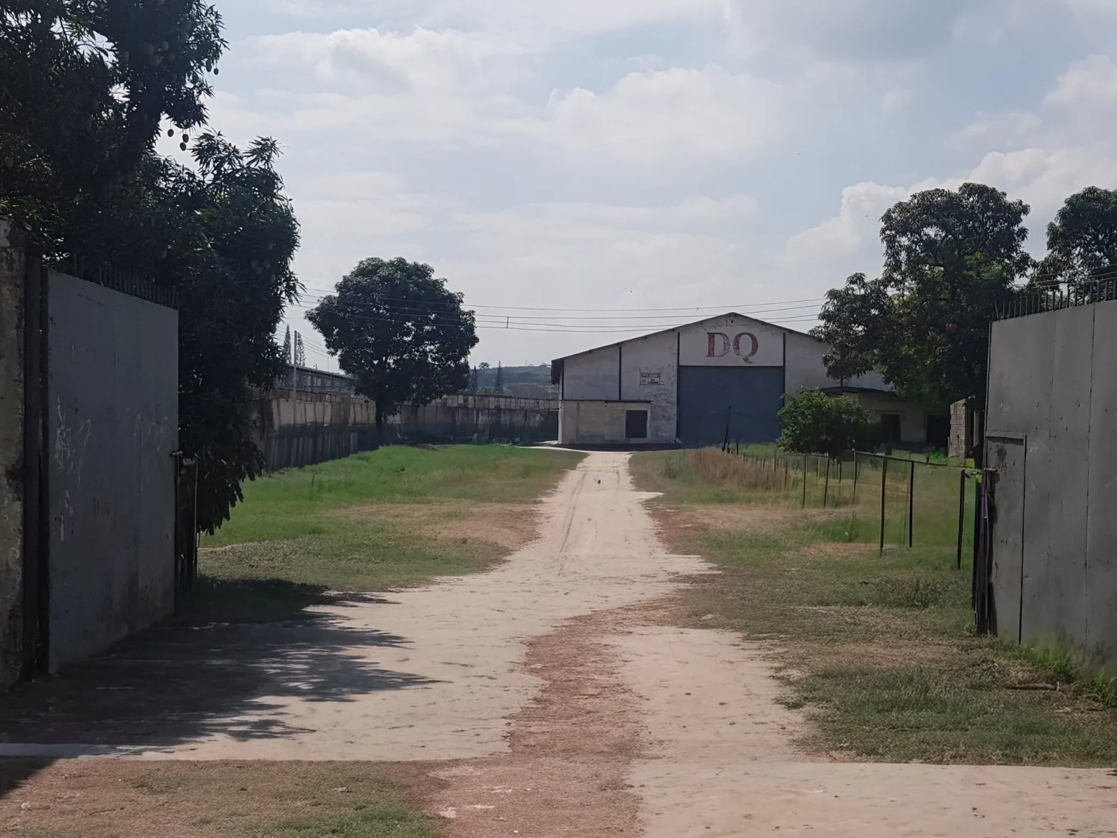 Alquiler de Terreno y Galpón Industrial – Vía a Daule Km 14.5 – Foto 2