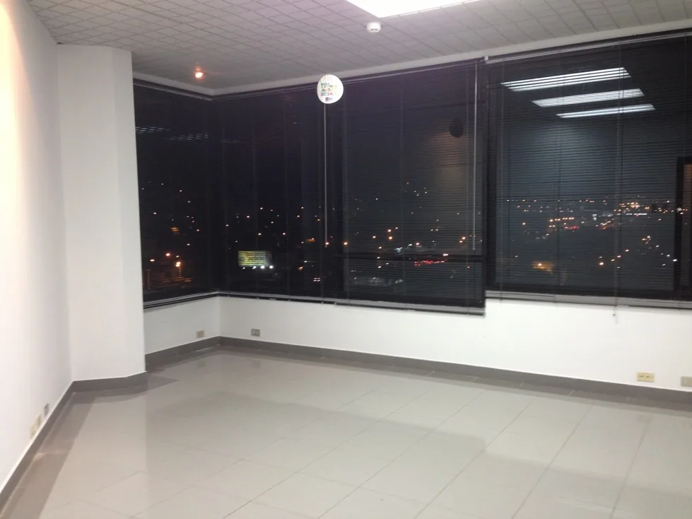 Alquiler de oficinas en el sector Carlos J. Arosemena, Guayaquil – Foto 3