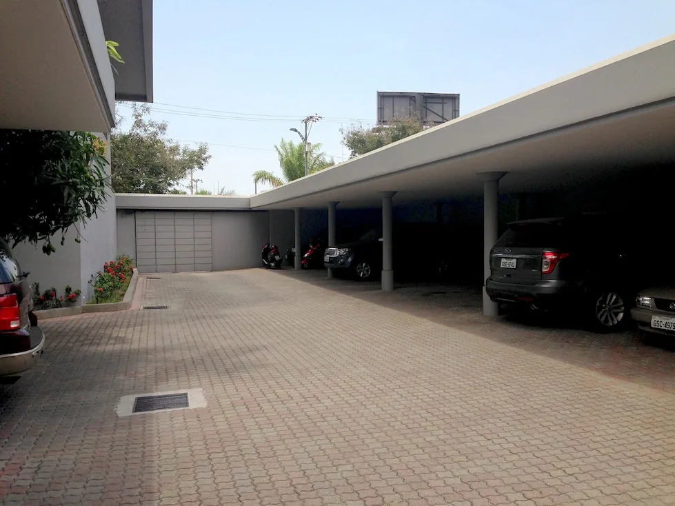 Local comercial y oficina en alquiler en Guayaquil – Foto 3