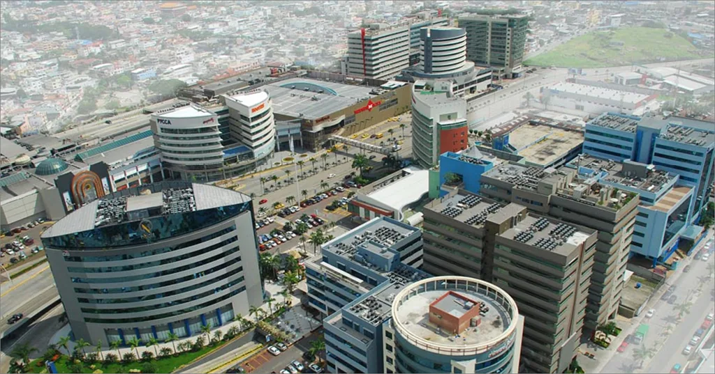 Suite en venta en Ciudad del Sol al norte de Guayaquil  – Foto 1