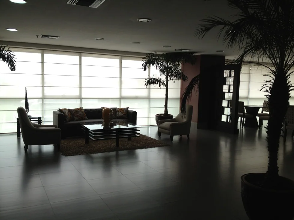  Oficina en alquiler  edificio Trade Building norte de Guayaquil junto al Mall del Sol – Foto 5