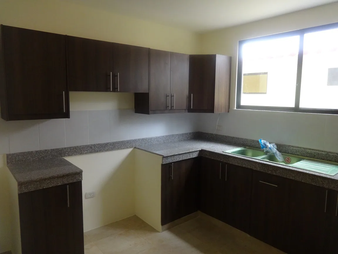 Casa en venta en la Villa Club etapa AURA via Samborondón – Foto 3