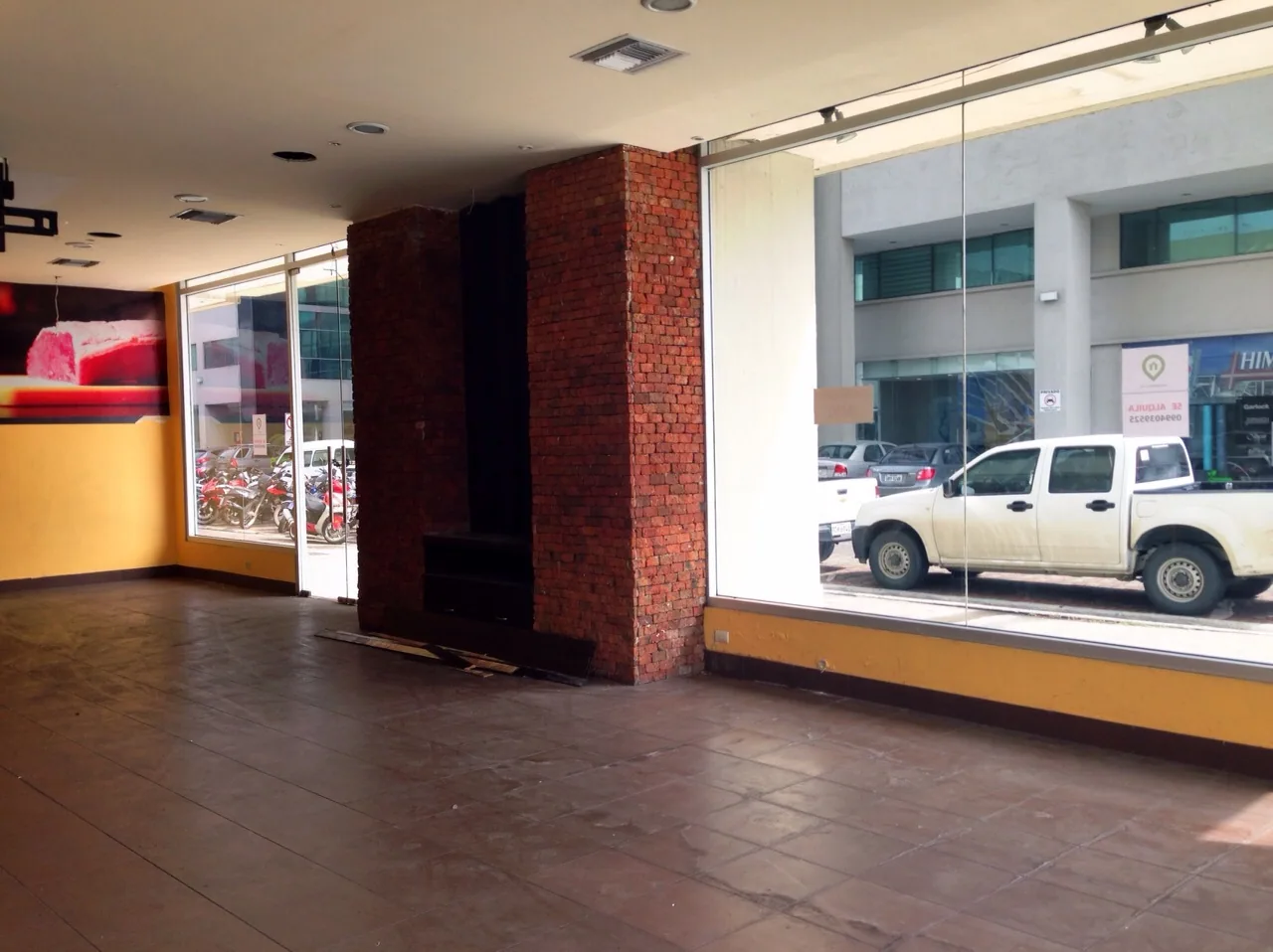 Alquiler de local Comercial Zona Mall del Sol Guayaquil – Foto 2