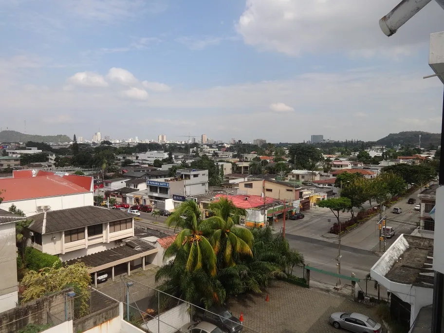 Vendo Departamento, Lomas de Urdesa – Foto 4