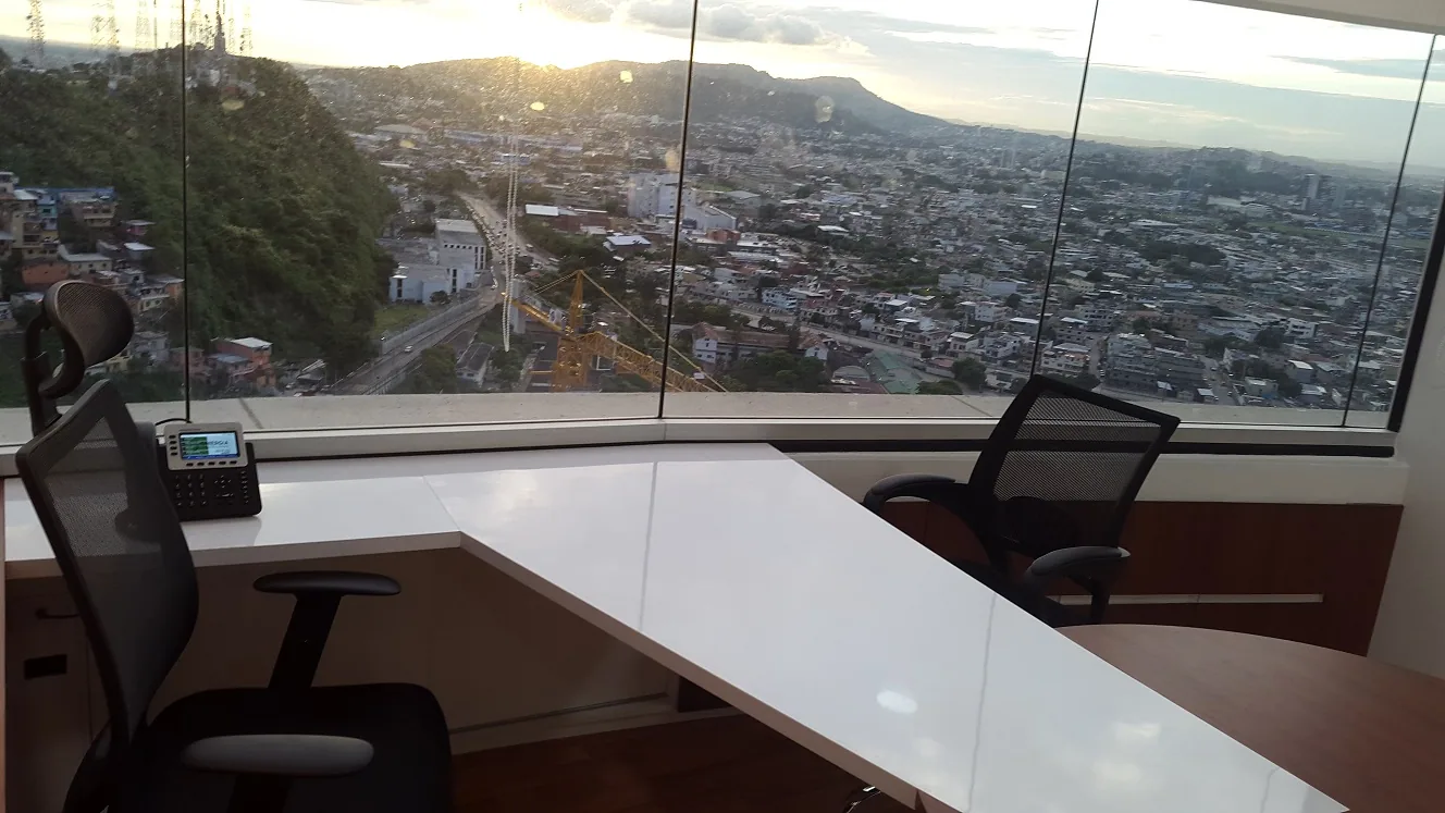 Oficina en venta Edificio The Point Guayaquil – Foto 2