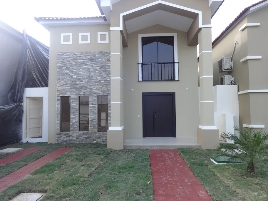 Ciudad Celeste casa en venta con 5 dormitorios en Samborondón – Foto 1