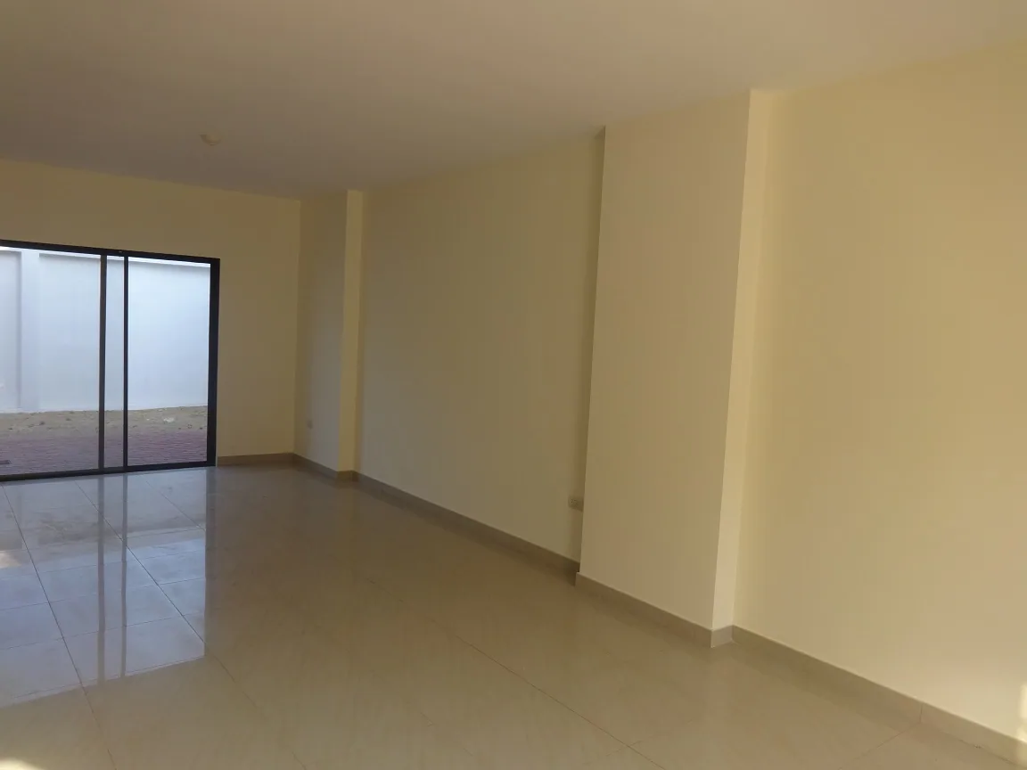 Casa de venta en Bosques de La Costa. Casa de 4 dormitorios en Guayaquil – Foto 2