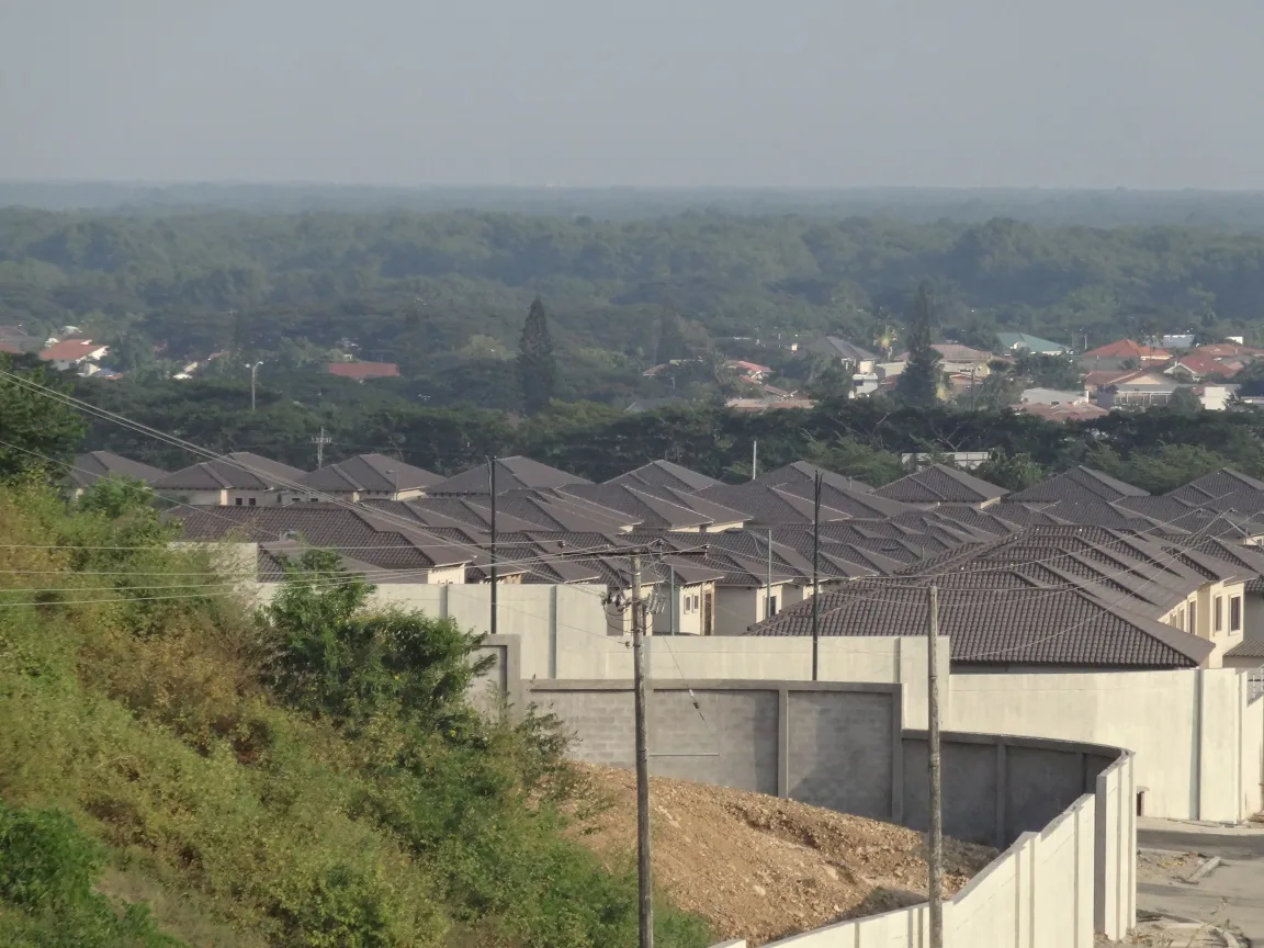 Casa de venta en Bosques de La Costa. Casa de 4 dormitorios en Guayaquil – Foto 4