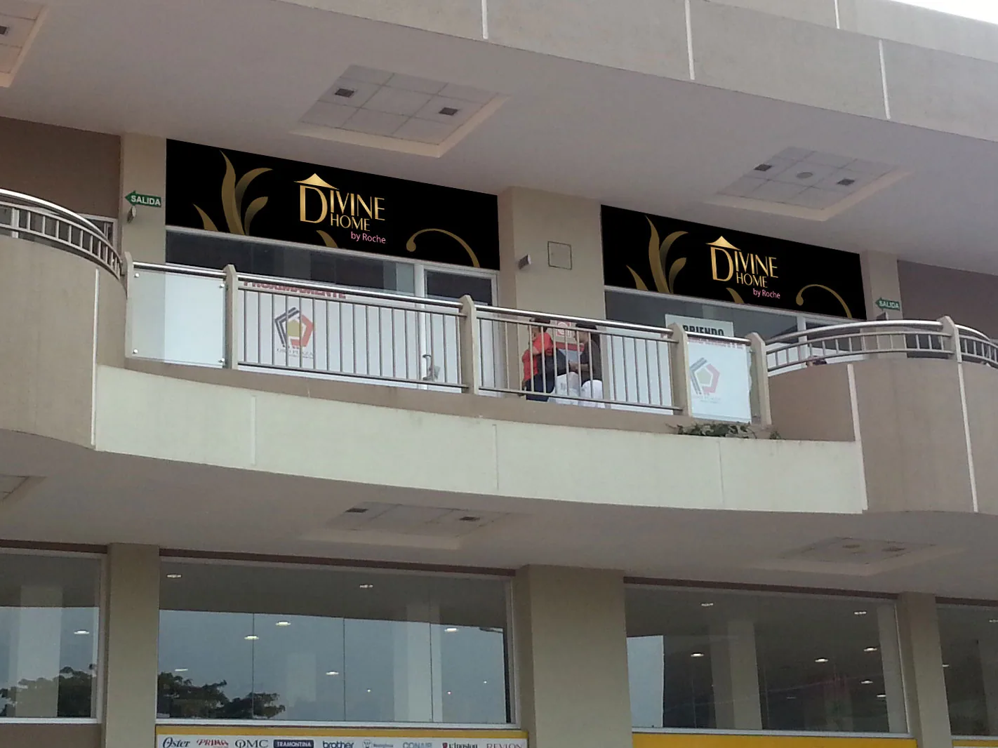 Oro Plaza, Alquilo Magnifico local comercial en Machala – Foto 1