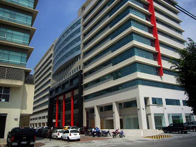 Oficina de 33 m2 en Venta sector Mall del Sol Guayaquil – Foto 1