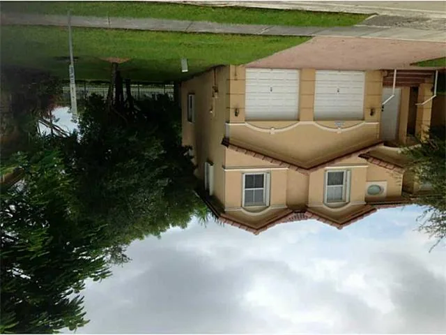 Venta en Miami: Townhouse Doral- Florida – Foto 1