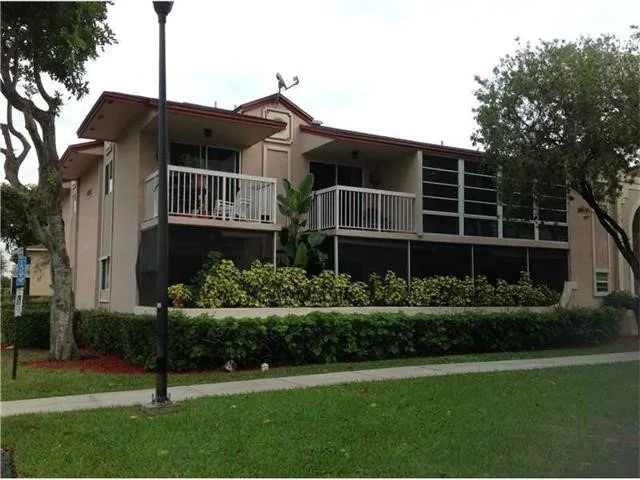 Departamento en DORAL PARK MIAMI – Foto 1