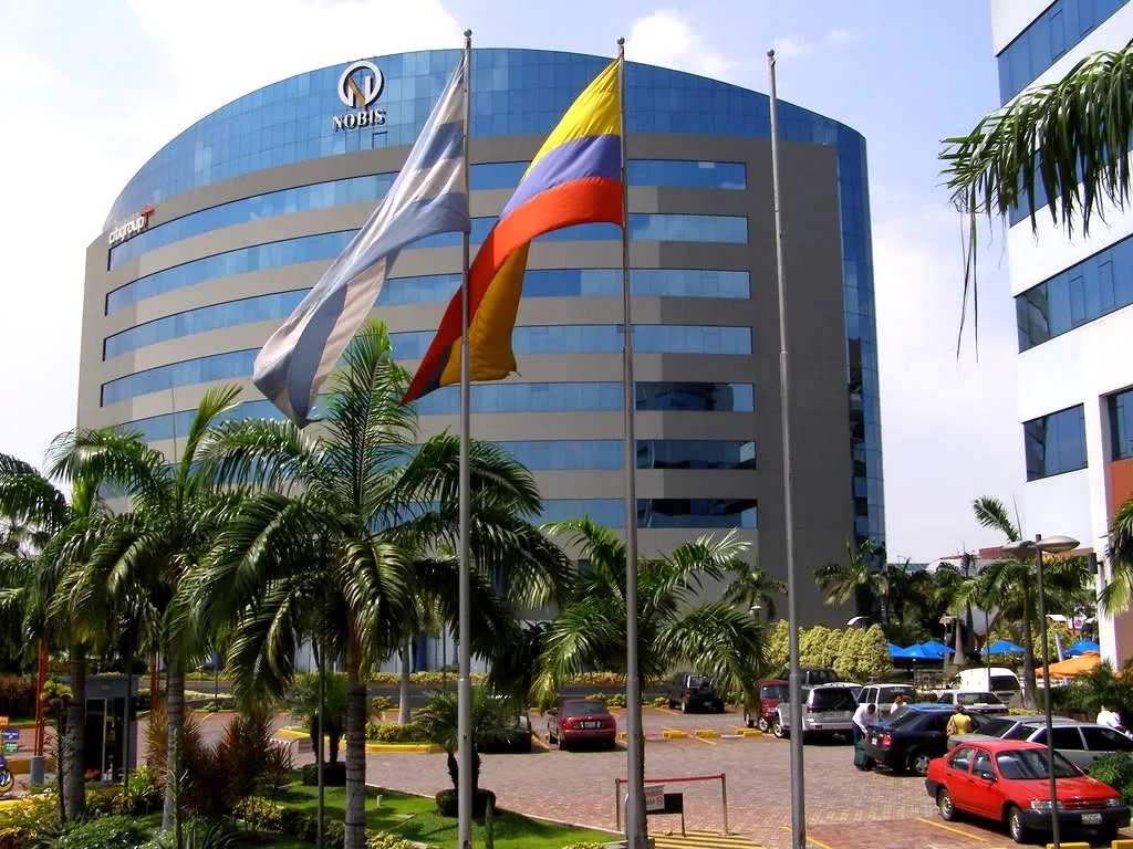 Alquiler de Oficina en el norte de Guayaquil sector Mall del Sol – Foto 3