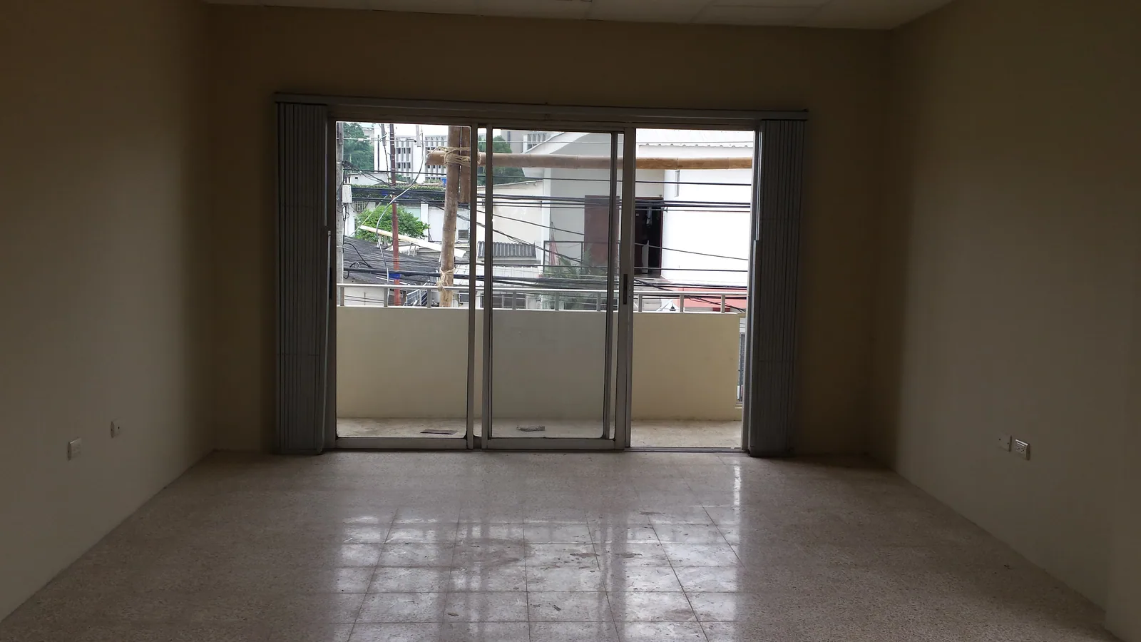 Urdesa Norte Alquilo oficina o  departamento  – Foto 1