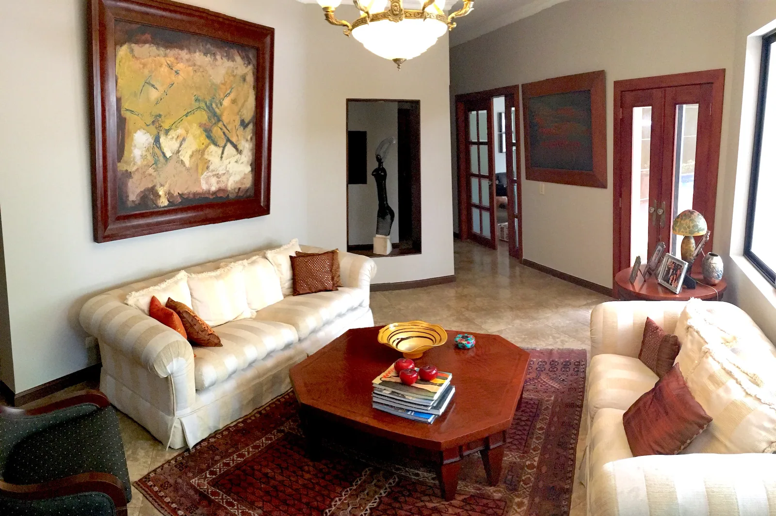 Casa de venta en el Km 5.5 vía Samborondón. Exclusiva Urbanización – Foto 3