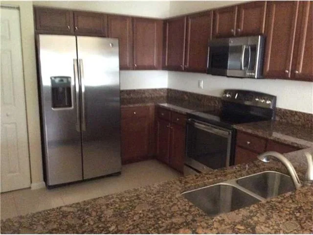 Departamento #103 en St. Maarten DORAL-MIAMI – Foto 4