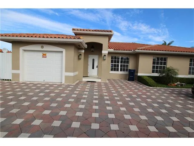 Casa a la venta en DORAL, sin asociación – Foto 1