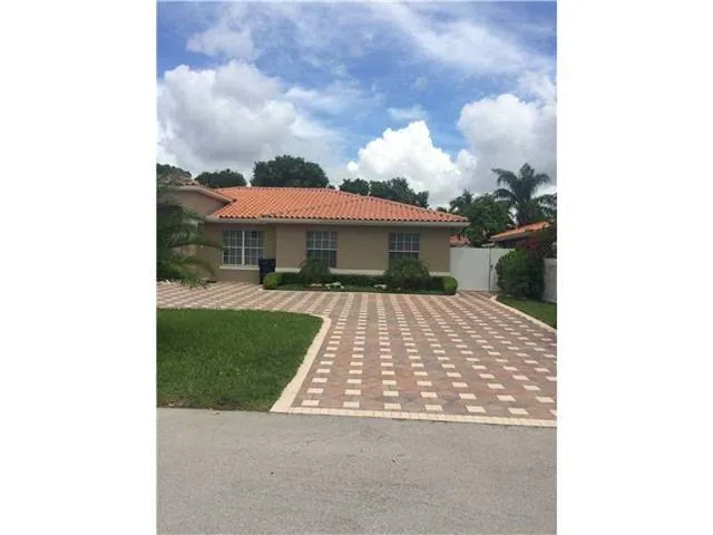 Casa a la venta en DORAL, sin asociación – Foto 2
