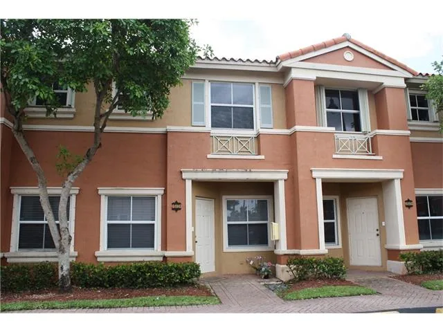 Townhouse en venta THE GATES at Dotal – Foto 1